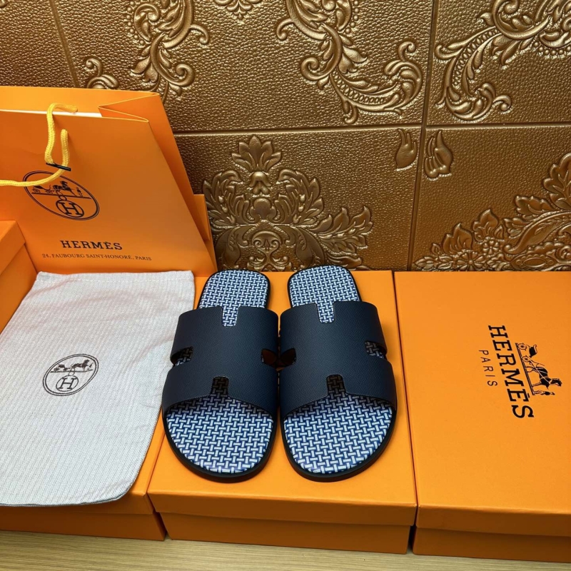 H**mes slippers